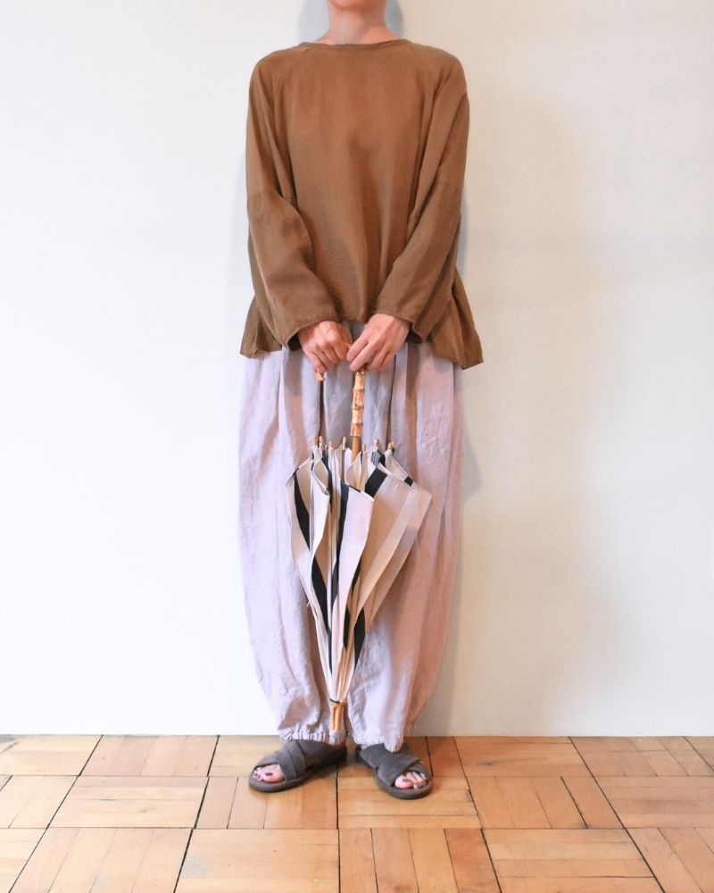 [Pre-order] S/S G1157 OVERWRAP SLEEVE MODERNIST BLOUSE（Mid-February – End of February）