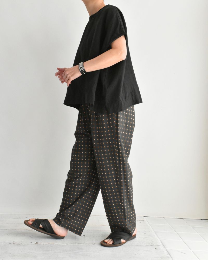 French Linen Pullover in Black