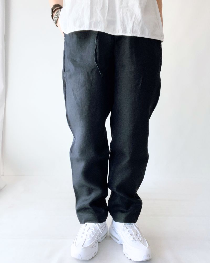 LINEN TWILL EASY TAPERED PANTS in Navy