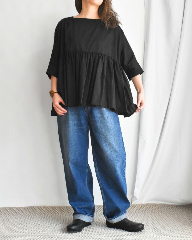 Gathered boat neck blouse in Black