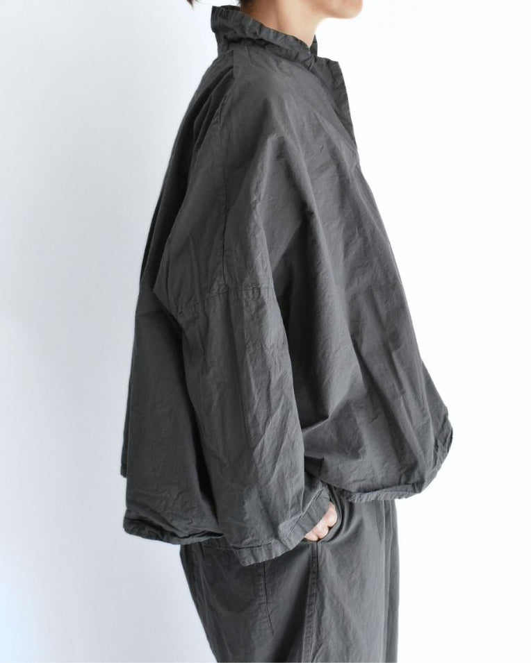 Shrink Open Collar Pullover Shirt in Gray