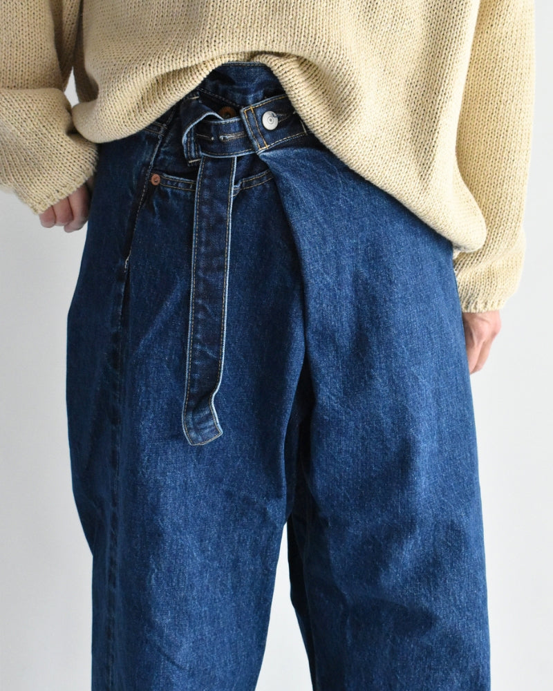 Selvedge Denim Asymmetric Tuck Pants in Blue