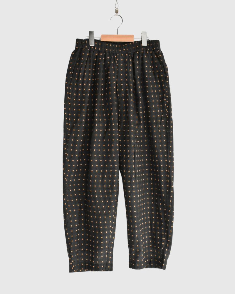 2TUCK TAPERED EASY PANTS in Charcoal