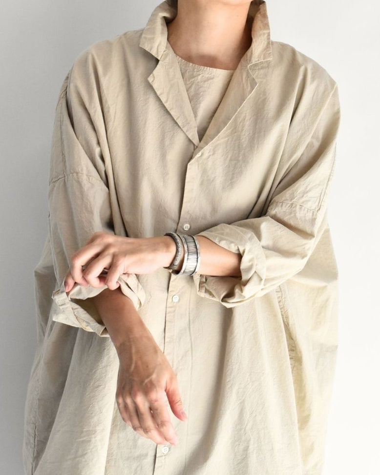 Shrink Open Collar Long Shirt in Beige