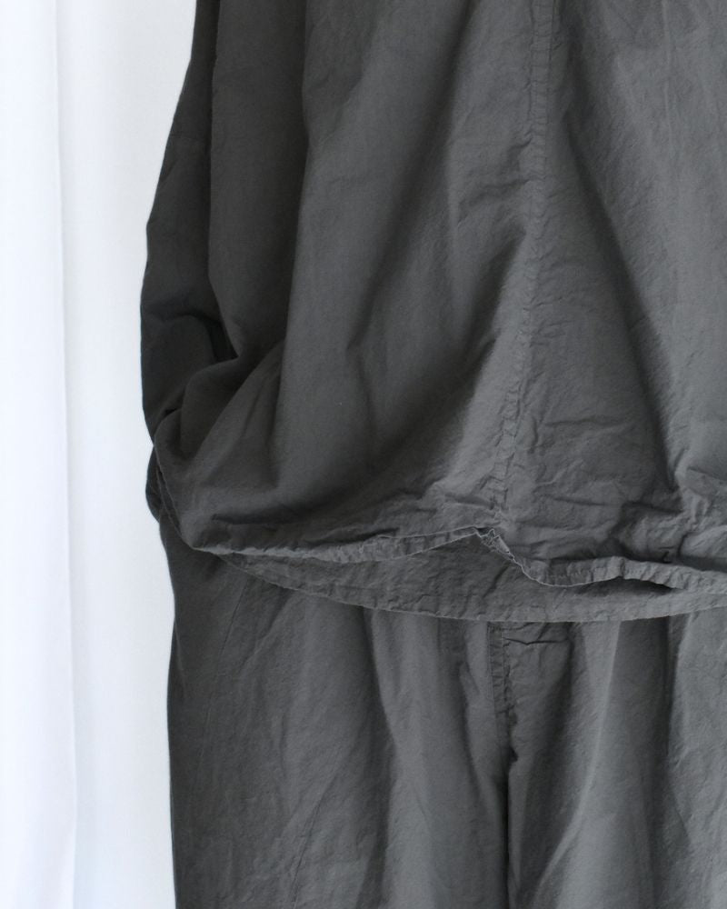 Shrink Open Collar Pullover Shirt in Gray