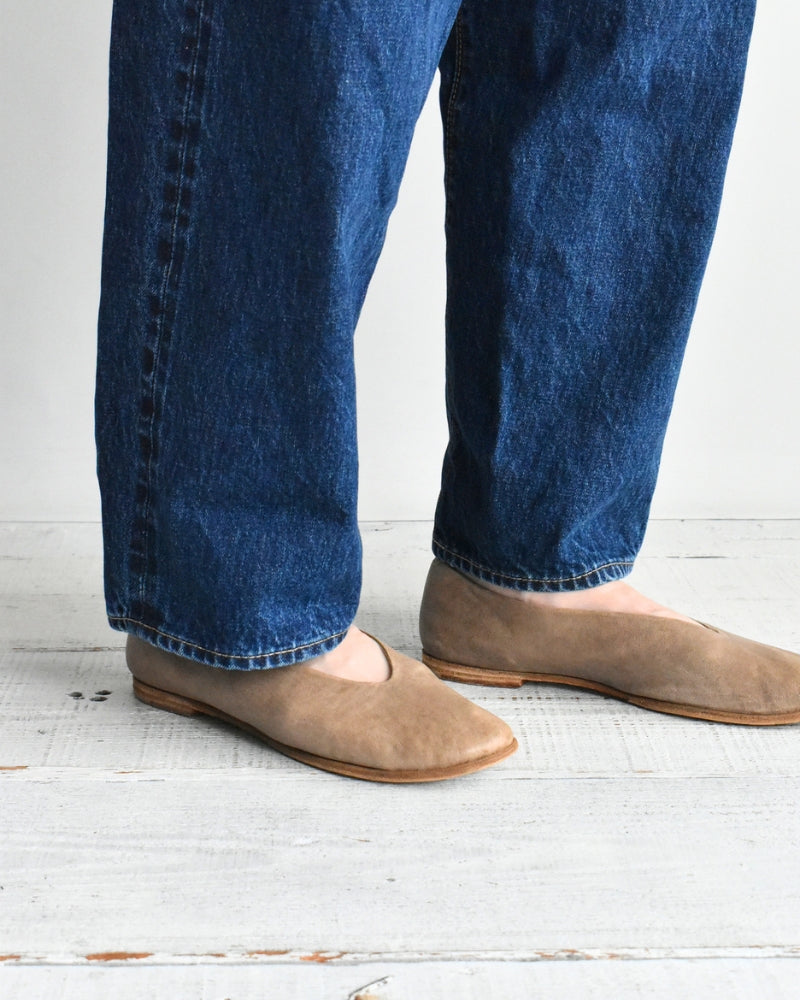 Selvedge Denim Asymmetric Tuck Pants in Blue