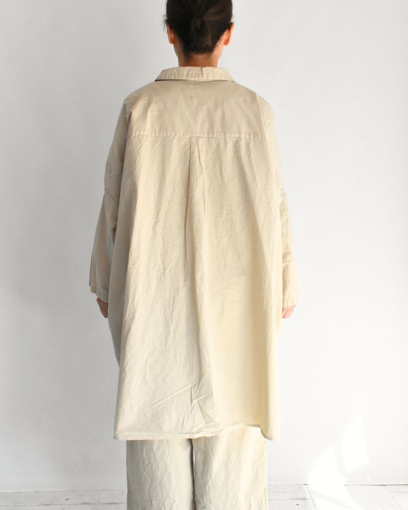 Shrink Open Collar Long Shirt in Beige