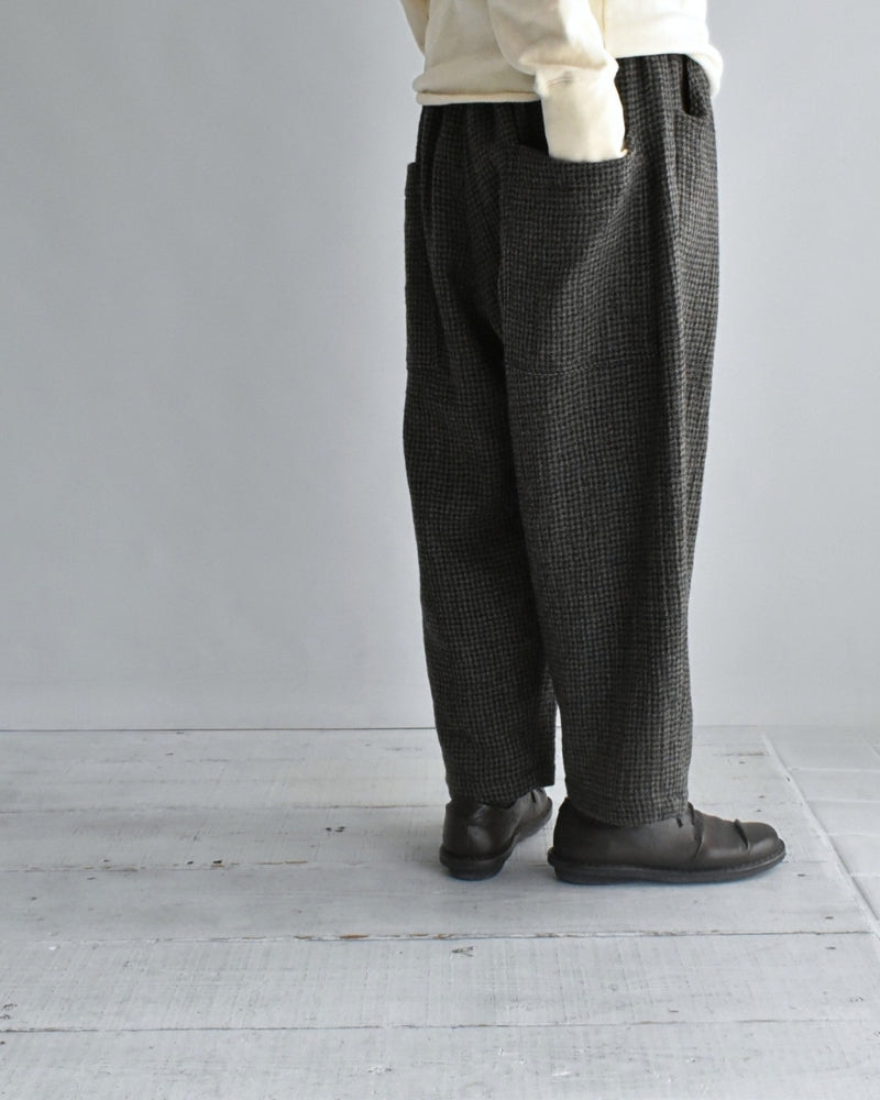 Wool Gauze Houndstooth Pants in Mocha
