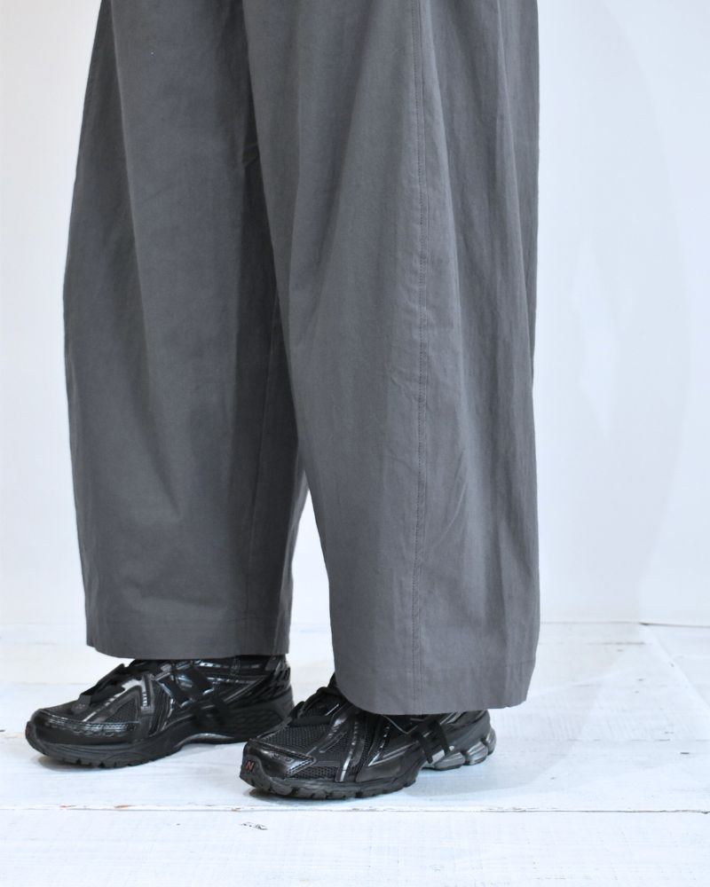 Barrel Leg Pants (Buff Cloth) in DarkGray