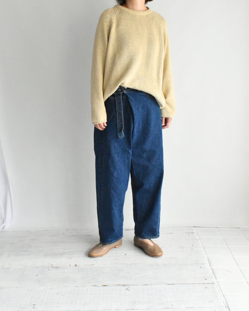 Selvedge Denim Asymmetric Tuck Pants in Blue