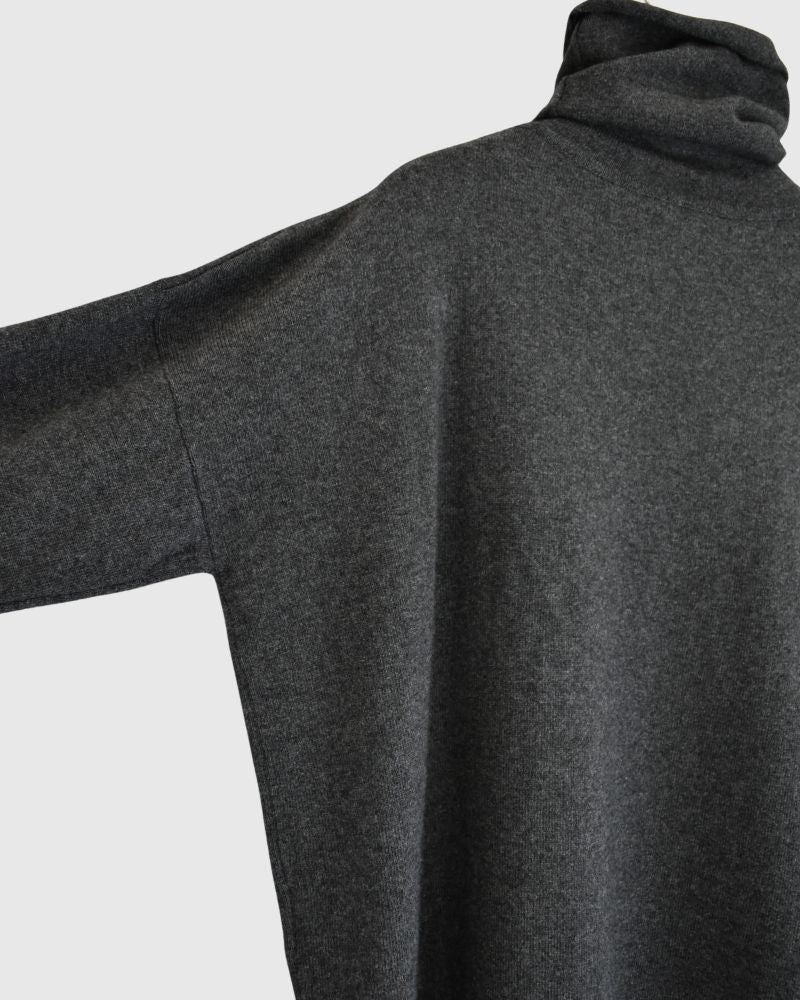 PLAIN STITCH DROP SHOULDER POLO NECK WITH SLIT in Charcoal