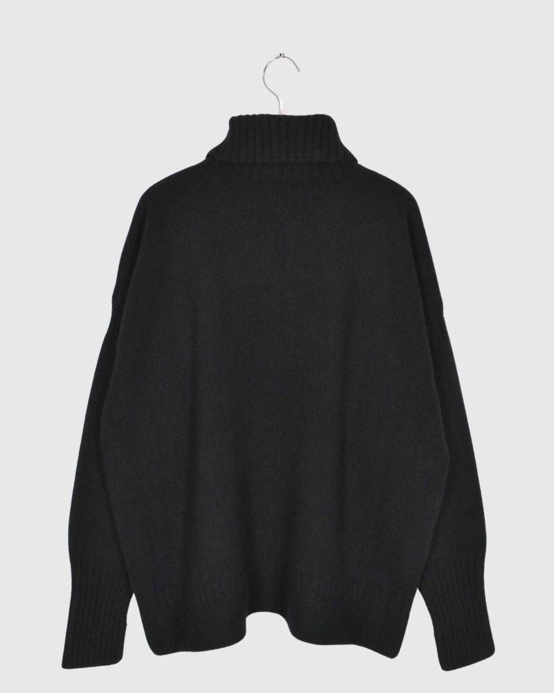 LULU 2-way Turtleneck Knit in Black