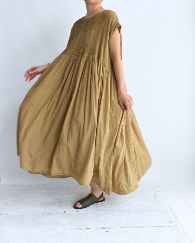 Crew-Neck F/SL Dress with Pintuck in GreyKhaki