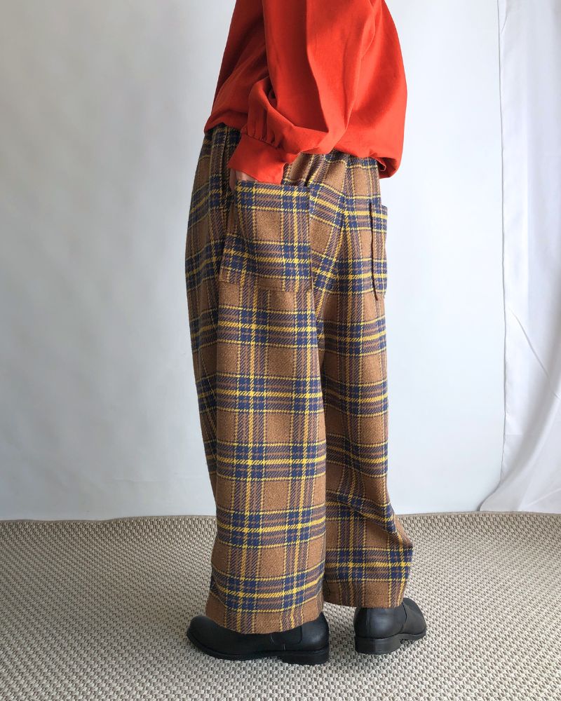 Warm Cotton Check Pants in Brown