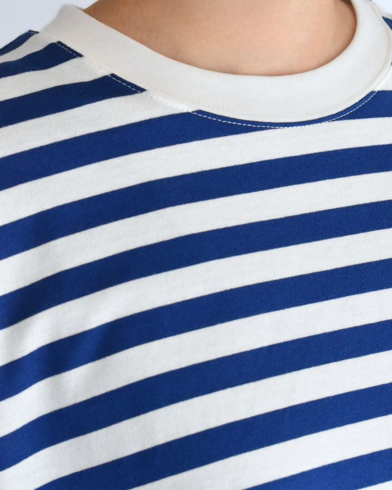 Crew-Neck Slit T-Shirt in Blue/White