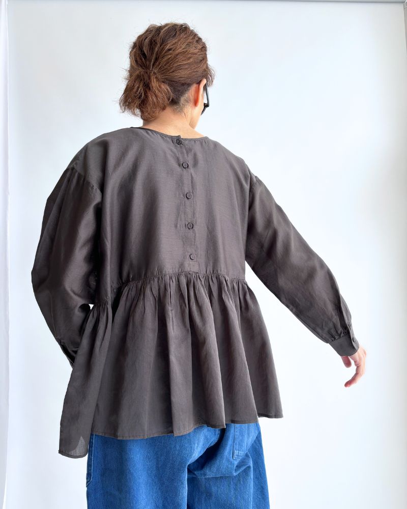 RAHASTHAN TUCK GATHERED PULLOVER in Gray