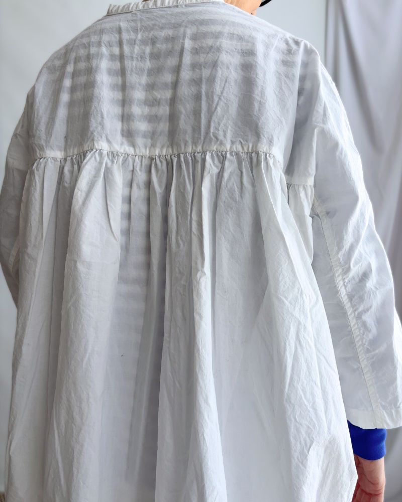 Gathered blouse in White