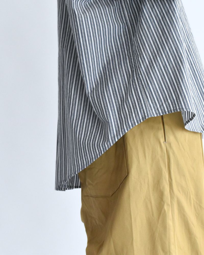 Regular Collar Big Shirt in White/Navy