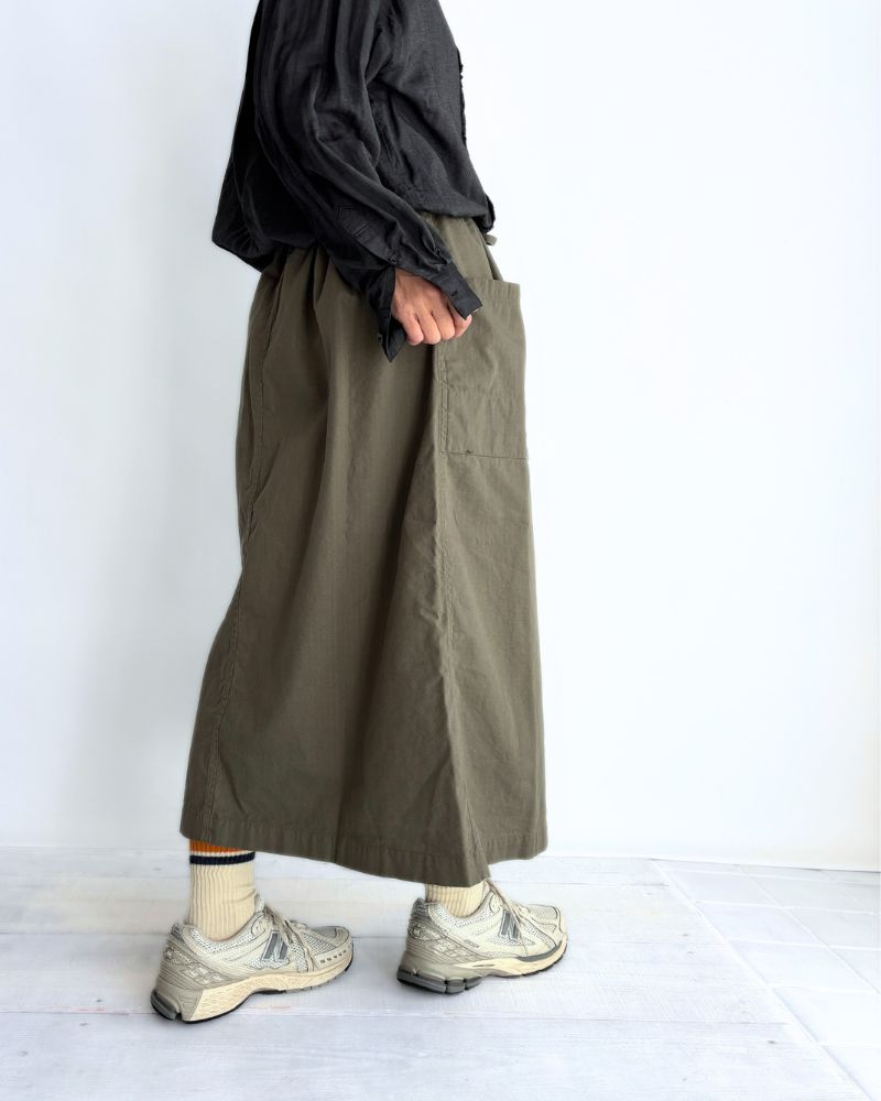 COTTON HERRINGBONE WASH EASY SKIRT in KhakiHerringbone