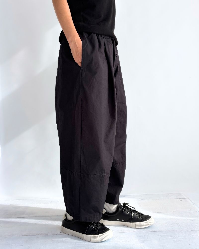 Cocoon Pants in NavyBlack