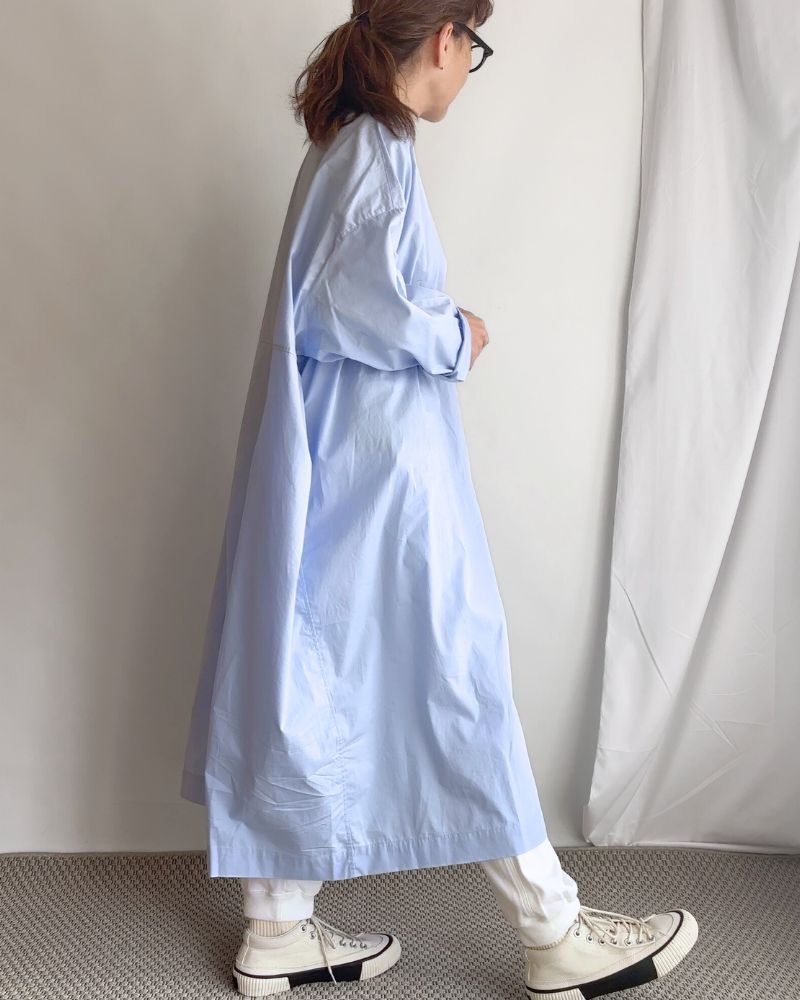 CENTER VENT DRESS in Blue