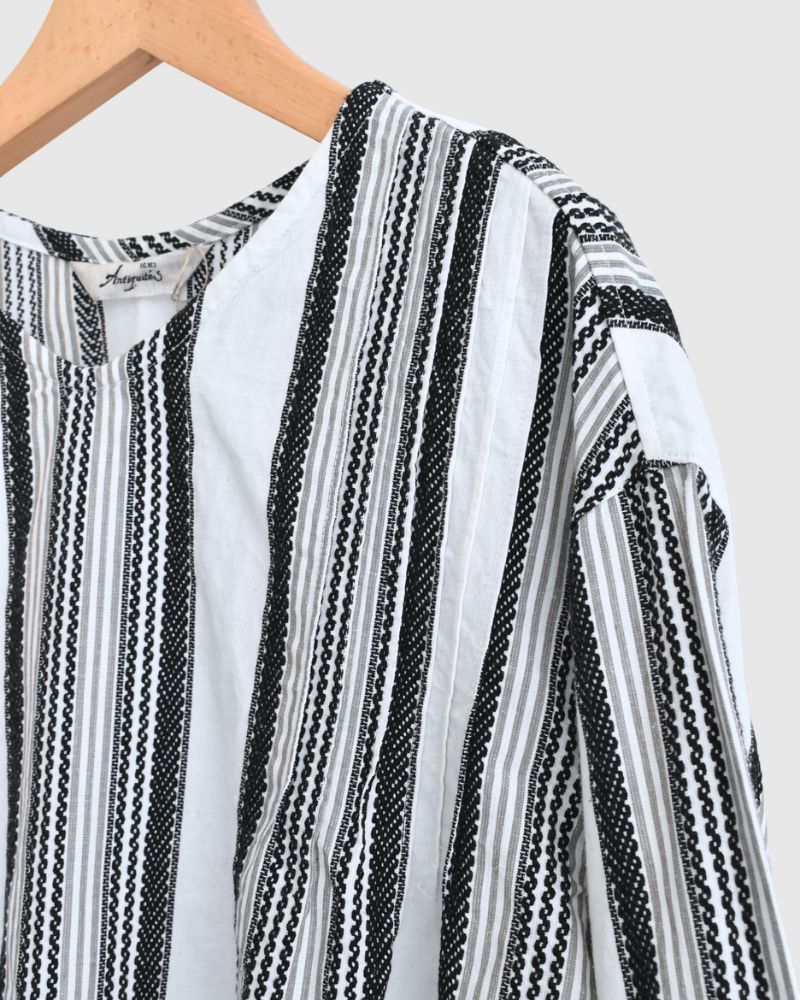 Jacquard Stripe Shirt in White/Black