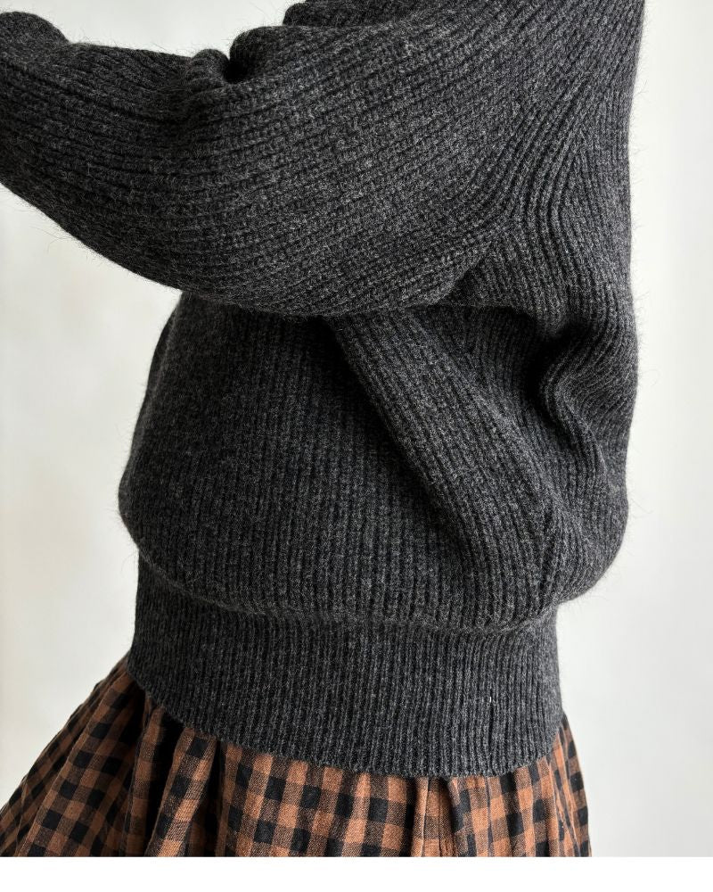 JAPAN RIDGE KNITTING PULLOVER in Charcoal