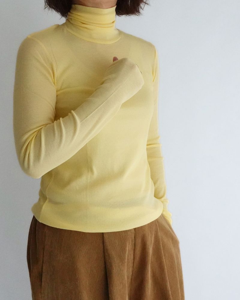 Cotton Rib Turtleneck Pullover in Yuzu R190 | ROBE de PEAU - miel