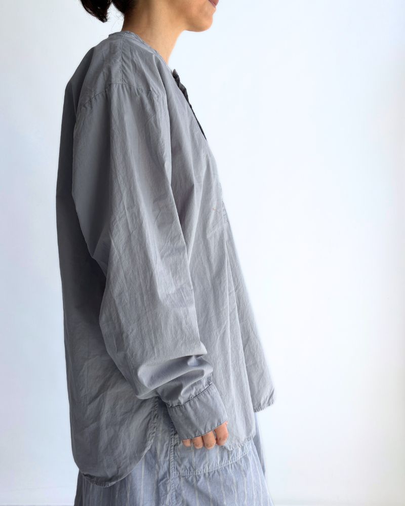 60s COTTON POPLIN OVERDYE HENRY NECK SHIRT in Blue