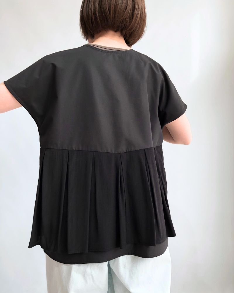 2WAY Tuck Design Top 'UTA' in Black