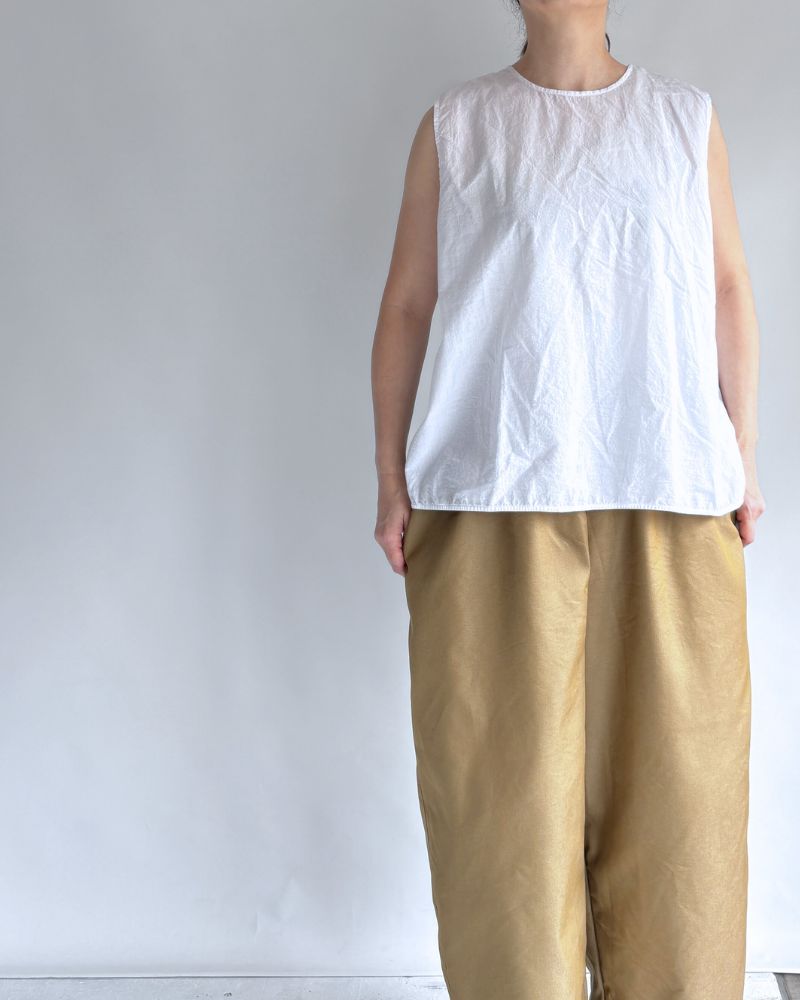 Inner Back Gathered Sleeveless Top in White