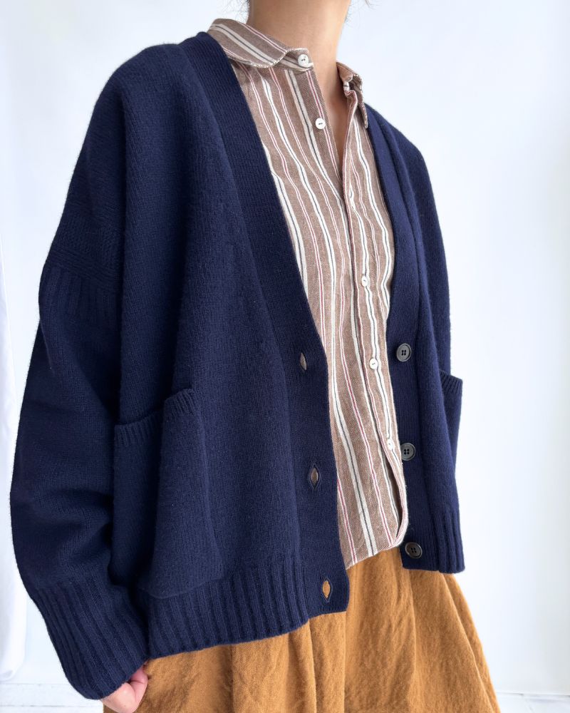 JANE V-neck Cardigan in Navy