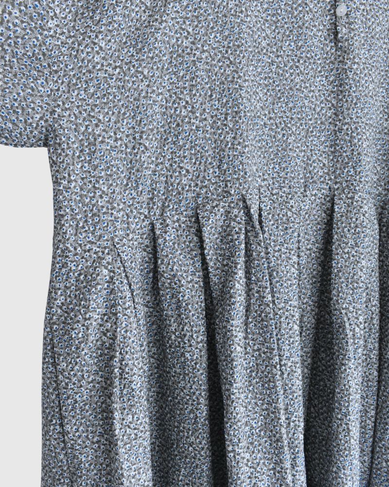 Small Flower Tuck Dress in GrayFlower