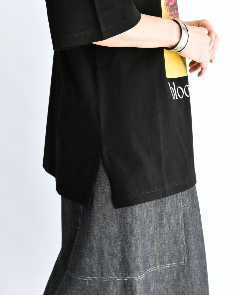 2-Way Graphic Print T-shirt in Black