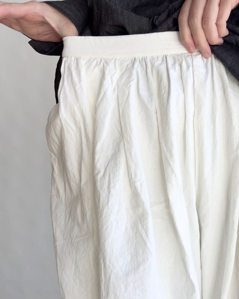 CAMILLE CANVAS TUCK PANTS in White