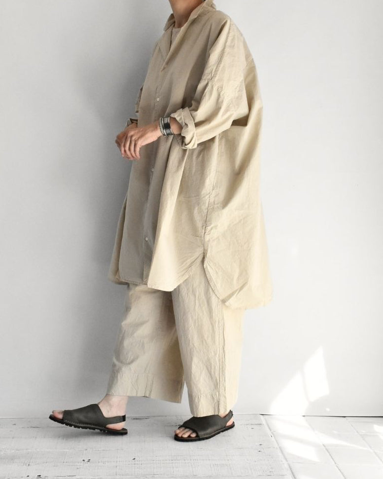 Shrink Open Collar Long Shirt in Beige