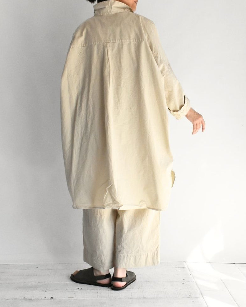 Shrink Open Collar Long Shirt in Beige