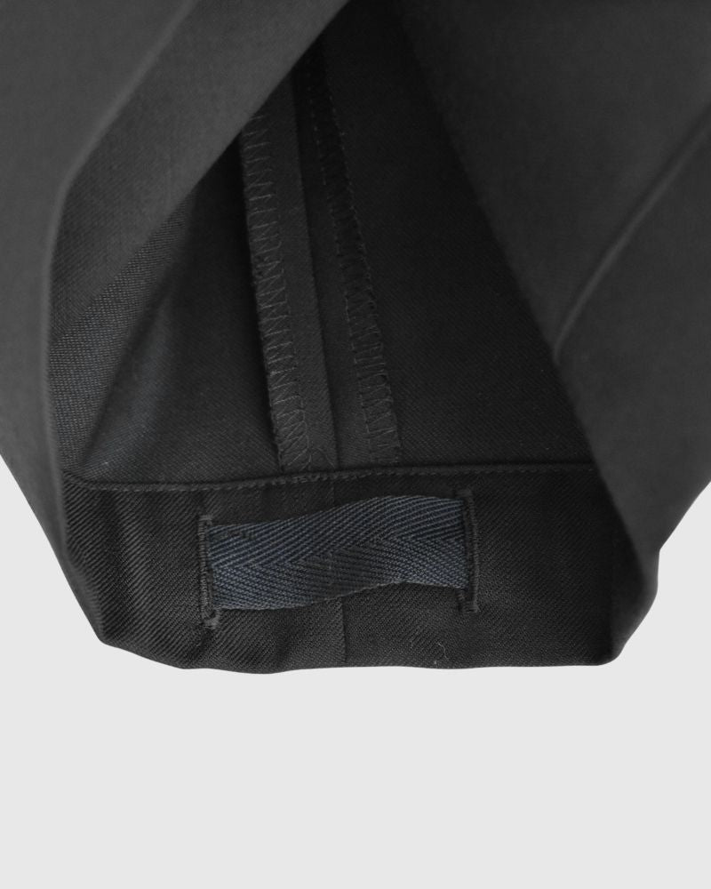 CLOVER-TRO Cargo Pants in Black
