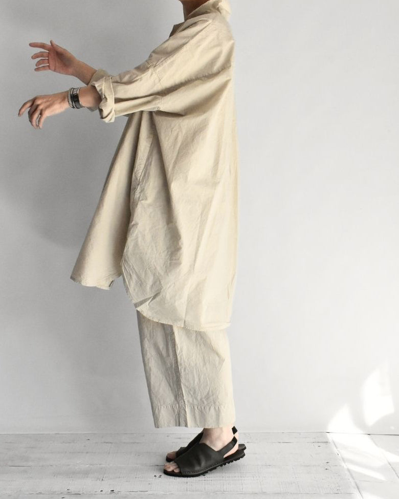 Shrink Open Collar Long Shirt in Beige