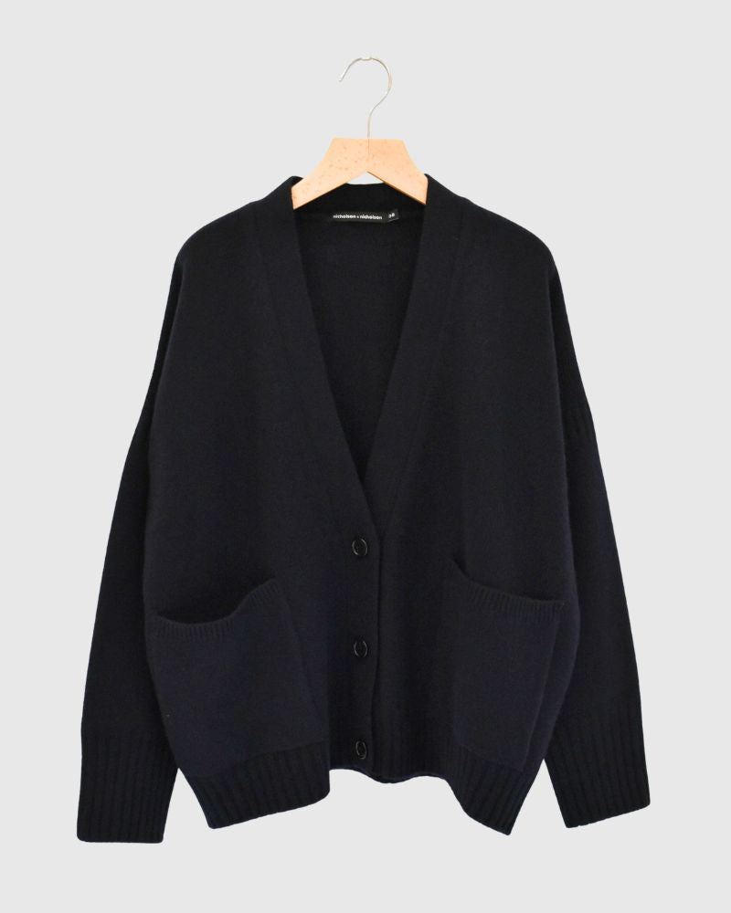 JANE V-neck Cardigan in Black