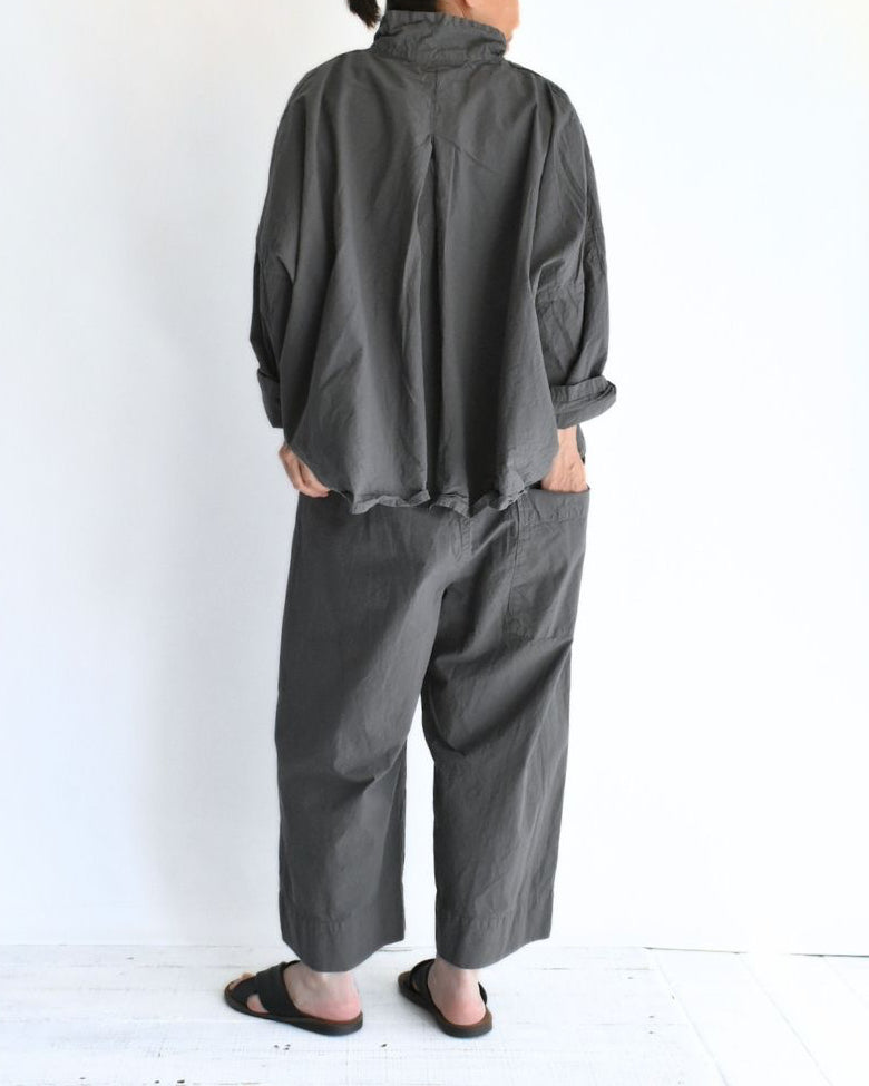 Shrink Open Collar Pullover Shirt in Gray