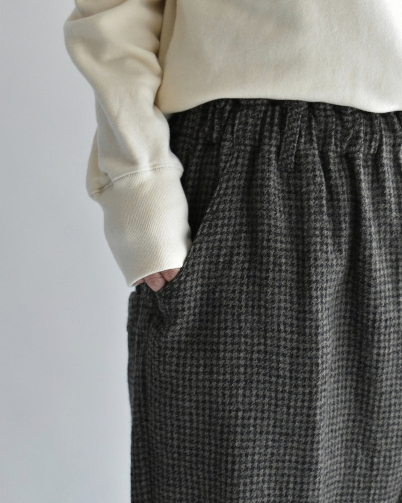 Wool Gauze Houndstooth Pants in Mocha