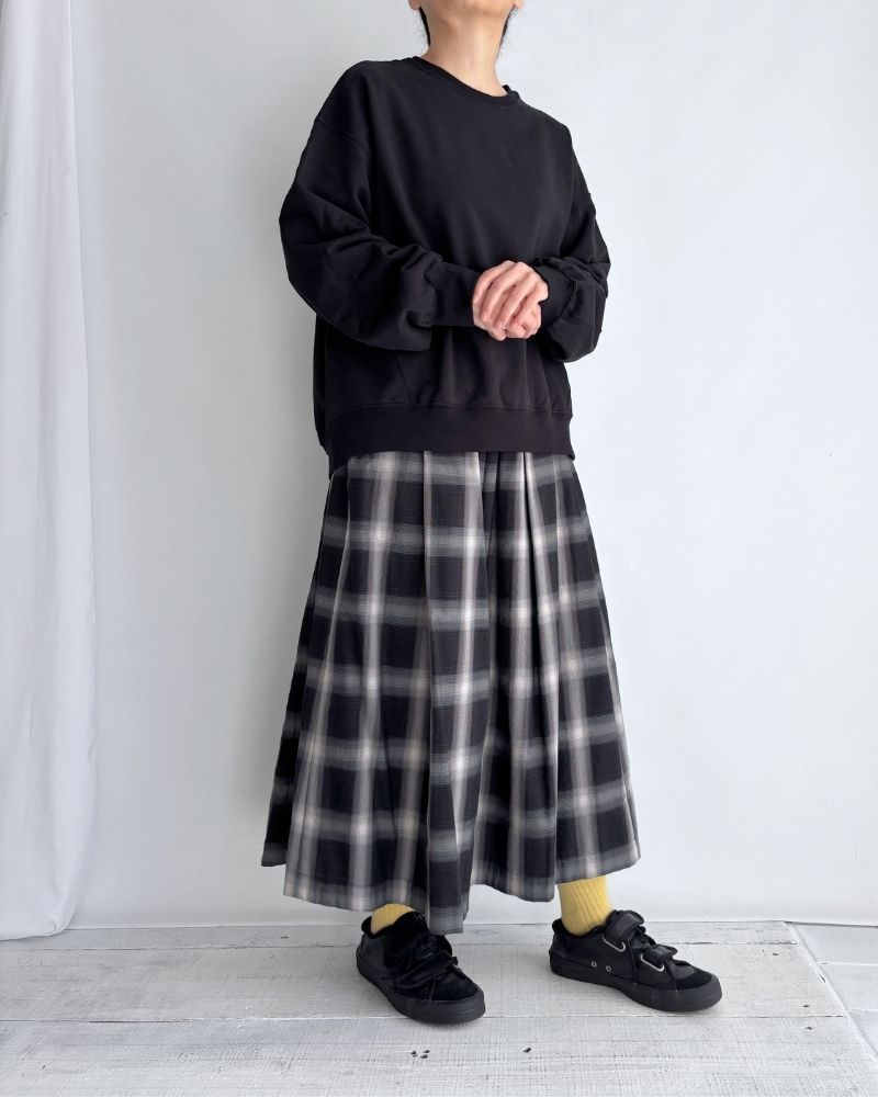 ABBY High Gauge Sweat Pullover in Black