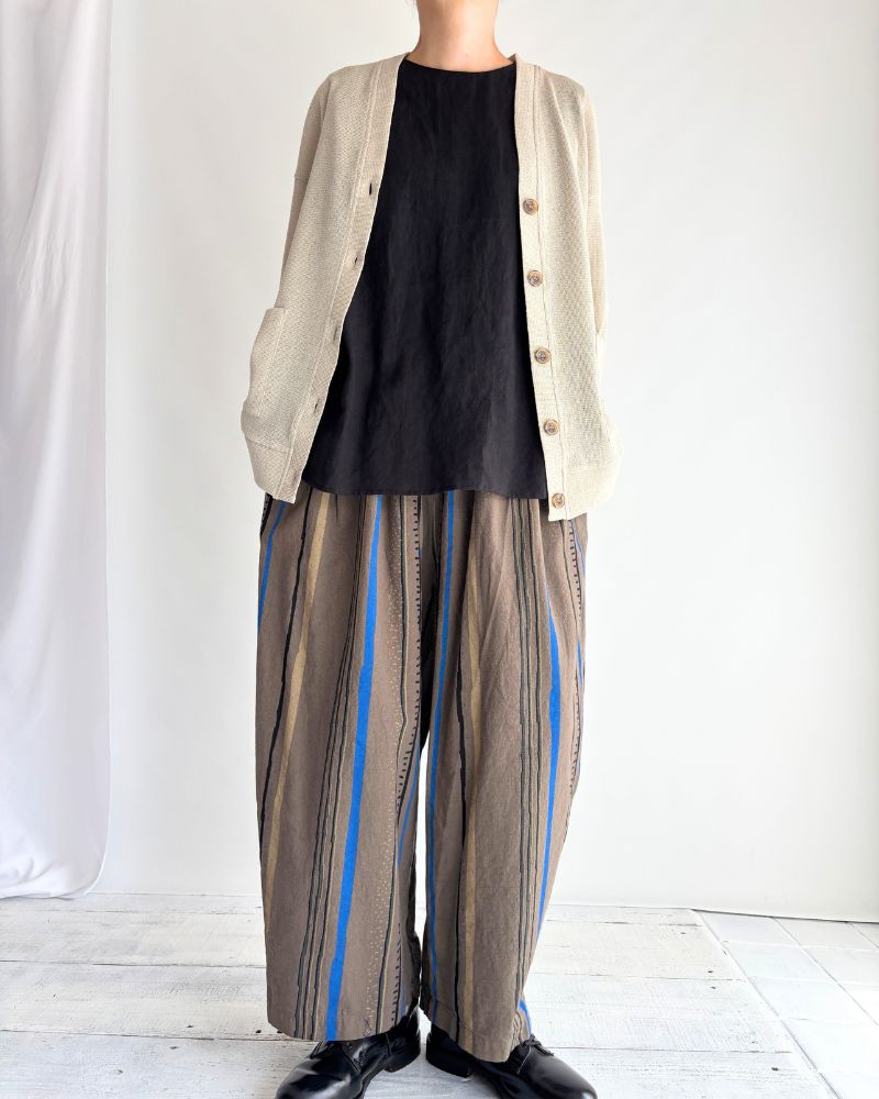 RANDOM WAFFLE CARDIGAN in Beige