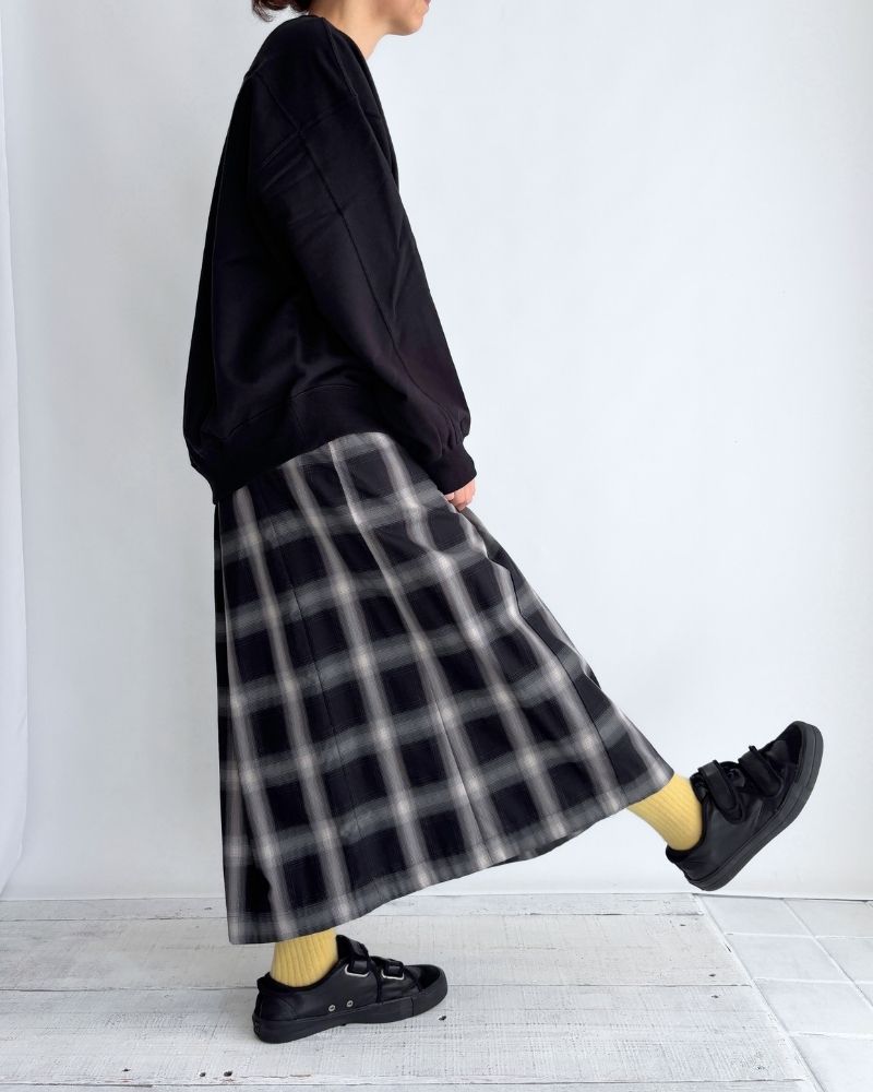 ABBY High Gauge Sweat Pullover in Black