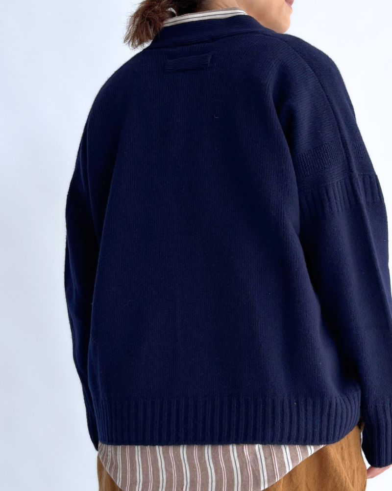 JANE V-neck Cardigan in Navy