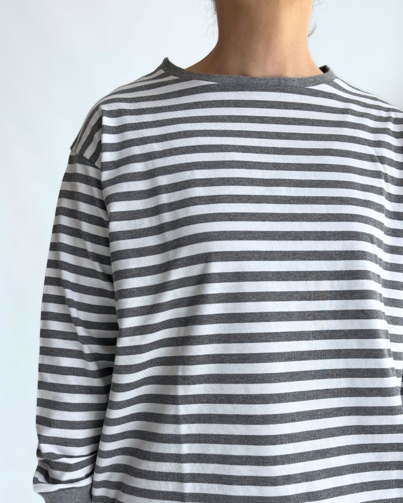Gizandi Jersey Striped Long Tee in Charcoal/Off