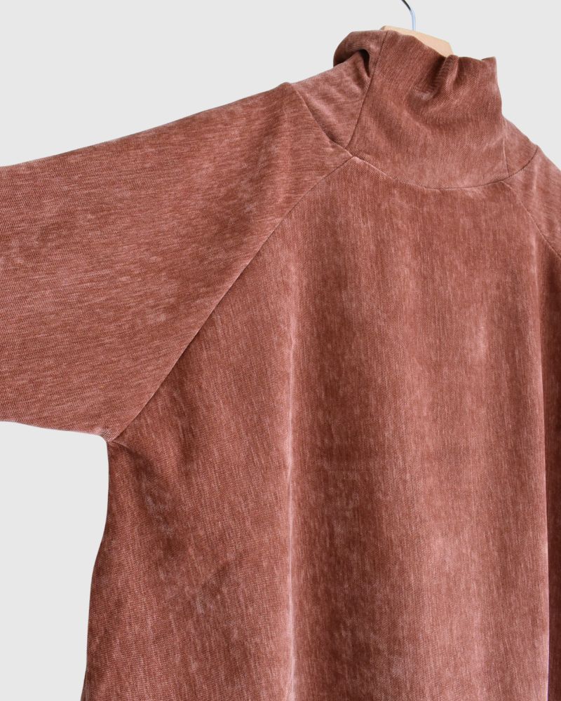 High-neck flared design top 'BONI' in Teracotta