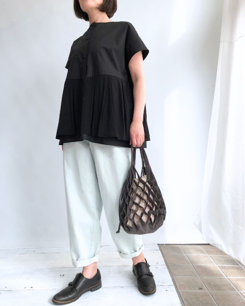 2WAY Tuck Design Top 'UTA' in Black