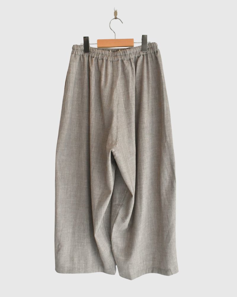 Loose silhouette easy pants 'PESH TR' in Light Beige